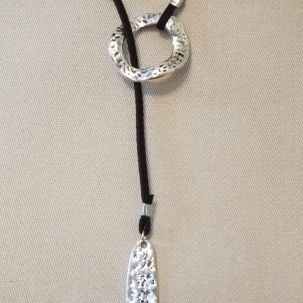 Vegan leather choker - Picture 2 of 2